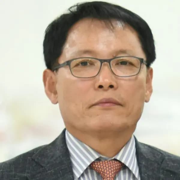 Mr. Han Yoon Seok